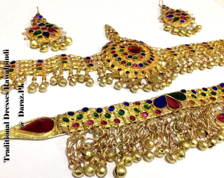 Afghani%20Matha%20Patti%20Set%20with%20Necklace%20and%20Earrings%20Golden%20-%20Image%203