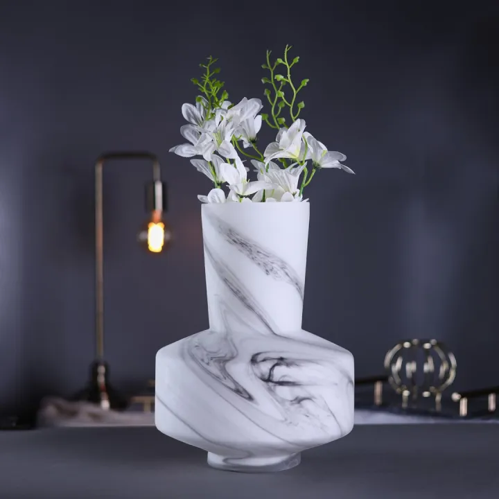Marble%20Base%20Vase%20-%20Image%202