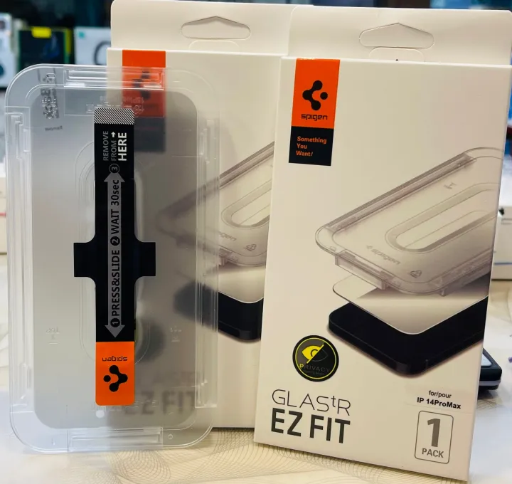 Spigen%20Privacy%20Tempered%20Glass%20Screen%20Protector%20GlasTR%20EZ%20FIT%20designed%20for%20iPhone%2014%20Pro%20Max%2015%20Pro%20Max%2016%20Pro%20Max%2016%20Pro%20Case%20Friendly%20-%20Image%205
