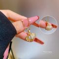 Korean Fashion Shell Pearl Necklace for Women Stainless Steel Creative Copper Micro -inlaid Marine Banquet Wedding Jewelry Gift. 