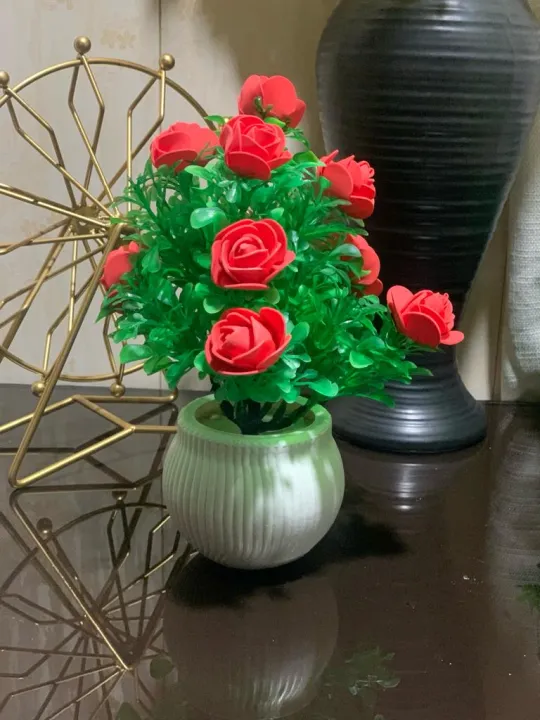 Beautiful%20Flower%20Pots%20Withh%20Fomic%20Roses%20-%20Image%204