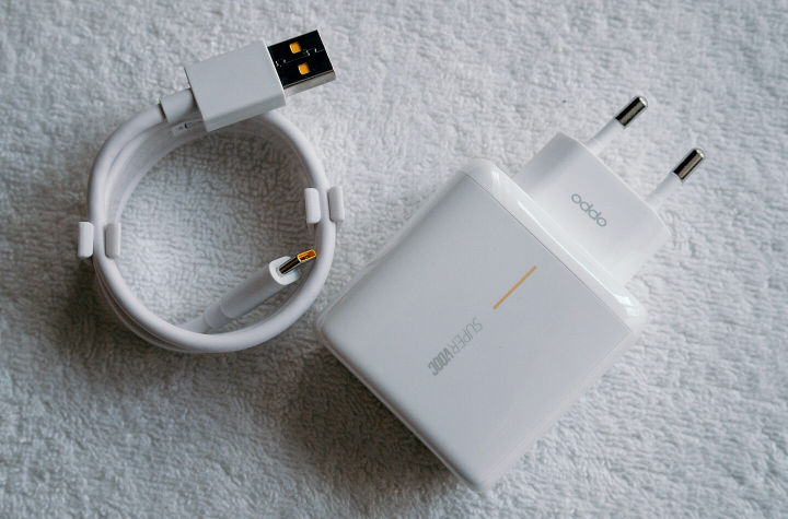 ORIGINAL%20Charger%20Realme_%205%20Pro%20X%20XT%20X2%20Pro%20Super%20VOOC%205A%20USB%20Type%20C%20-%20Image%202