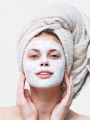 Golden Pearl  Skin Lightening  Moisturizing Mud Mask 75ml. 