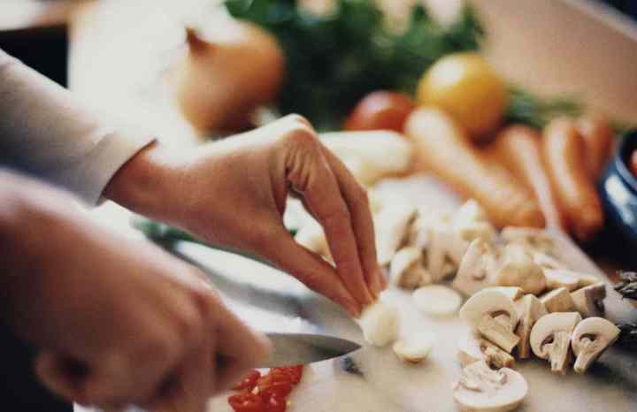 Nature%E2%80%99s%20Own%20Brand%20Canned%20Slice%20Mushroom%20400%20g%20Tin%20-%20Image%203