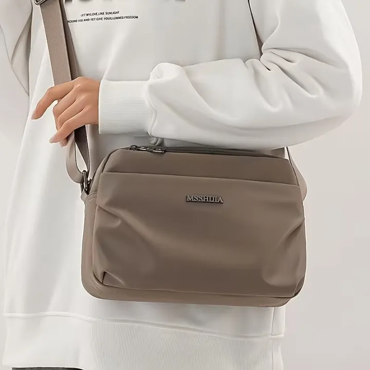 Stylish%20Solid%20Color%20Women%E2%80%99s%20Shoulder%20Bag%20%E2%80%93%20Large%20Capacity%20Multi-Pocket%20Crossbody%20with%20Painted%20Wide%20Strap%20for%20Daily%20Use%20-%20Image%204