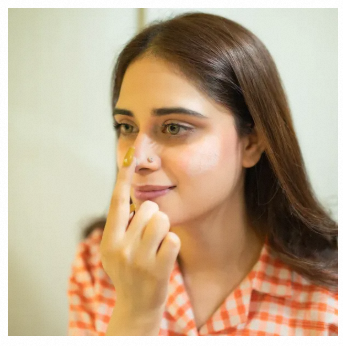 Original%20Glow%20Natural%20Glutathione%20&%20Alpha%20Arbutin%20Skin%20Brightening%20Cream%20%E2%80%93%2050g%20%7C%20Deep%20Hydration%20&%20Even-Toned%20Glow%20Get%20a%20radiant,%20even-toned%20complexion%20with%20Glow%20Natural%20Glutathione%20&%20Alpha%20Arbutin%20Skin%20Brightening%20Cream%20(50g)%20-%20Image%204