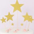 7 pieces heart shape cake topper. 