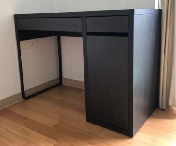 IKEA%20Office%20Desk%20MICKE,%20black-brown%20105x50%20cm%20-%20Image%202