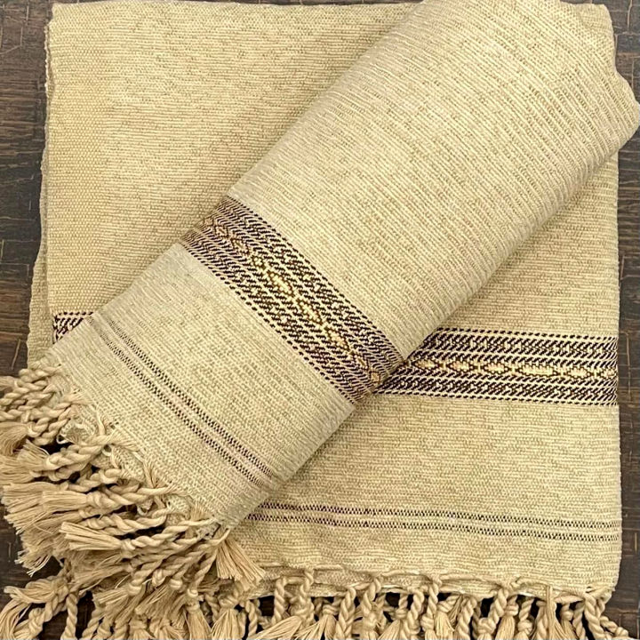 Cream%20Color%20Pure%20Velvet%20Shawl%20For%20Men%20Traditional%20Dussa%20Shawl%20For%20Winter%20Collection%20-%20Image%203
