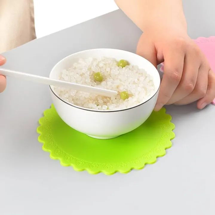 Set%20of%202%20Heat%20Resistant%20Silicone%20Mats%20Pads%20for%20Cup%20Mug%20Coffee%20Coaster%20for%20Table%20Protection,%20Housewarming%20Gifts%20-%20Image%205