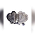 Heart Frame Pendant- Silver. 