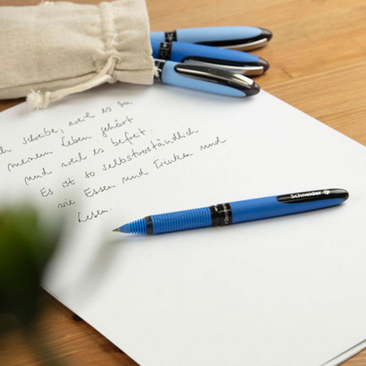 Schneider%20One%20Hybrid%20C%200.3mm%20-%20Rollerball%20Pen%20for%20Documents%20-%20conical%20tip%20for%20pleasantly%20soft%20writing%20-%20Ergonomically%20rubberised%20surface%20-%20Super%20consistent%20ink%20flow%20-%20Waterproof%20-%20Large%20ink%20reservoir%20with%20level%20indicator%20-%20Image%202