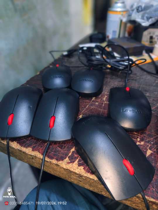 Lenovo%20GX30M39704%20Wired%20Mouse%20%7C%20Left%20Right%20Dono%20Haath%20Se%20Chalne%20Wala%20%7C%20320,%20520,%20720,%20Legion%20Laptop%20Ke%20Liye%20%7C%20Office,%20Ghar%20aur%20Gaming%20Mouse%20%7C%20Smooth%20Click%20Wala%20-%20Image%202