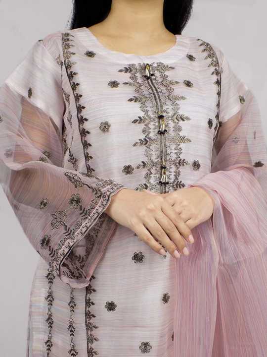 Organza%20white%203%20Pieces%20Embroidered%20Stitch%20Ladies%20Suit%20Ready%20to%20Wear%20for%20Girls%20and%20Women%20-%20Image%205