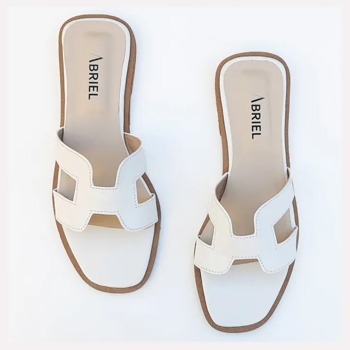 H-SLIDE%20-%20Women's%20Classic%20White%20Comfortable%20Slides%20-%20Image%204