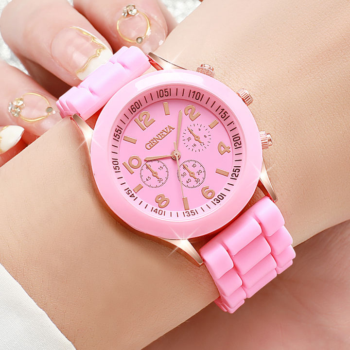2PCs/Set%20Fashion%20Women%20Silicone%20Watch%20Black%20Pink%20Colors%20Quartz%20Watch%20Set%20-%20Image%202