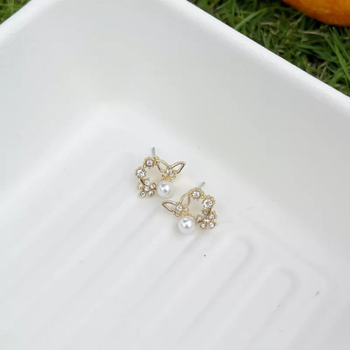 Korean%20Style%20Love%20Butterfly%20Pearl%20C%20Shape%20Earrings%20For%20Women%20Cute%20Butterfly%20Rhinestone%20Fashion%20Jewelry%20Birthday%20Gifts%20New%20Trend,%20Elegant%20Leaf%20Circle%20Grape%20Chain%20Imitation%20Pearl%20studs%20Korean%20Pearl%20Beads%20Earring%20Party%20Jewelry%20by%20HACHEM%20MALL%20-%20Image%206