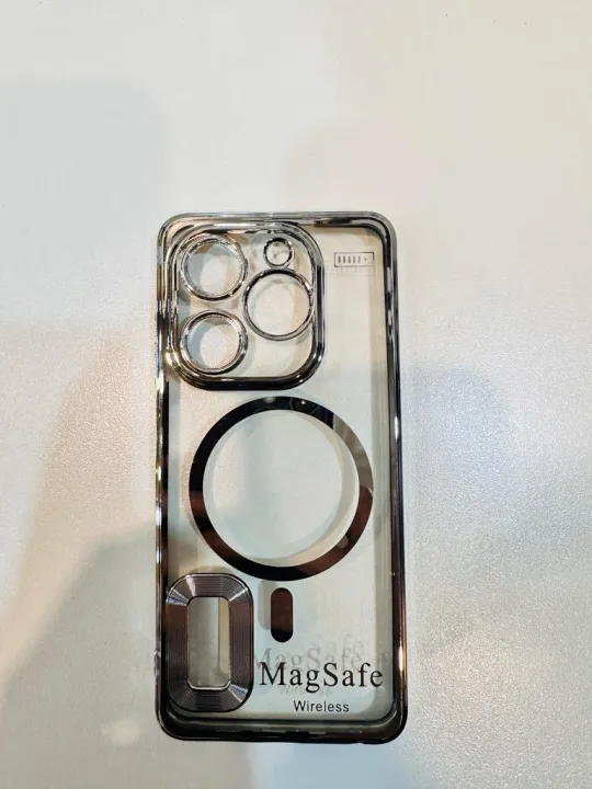 Tecno%20Spark%20Go%202024%20Back%20Cover%20Luxury%206D%20Plating%20Soft%20Case%20-%20MAG%20Safe%20Design%20-%20Tecno%20Spark%20Go%202024%20Back%20Cover%20-%20Image%204