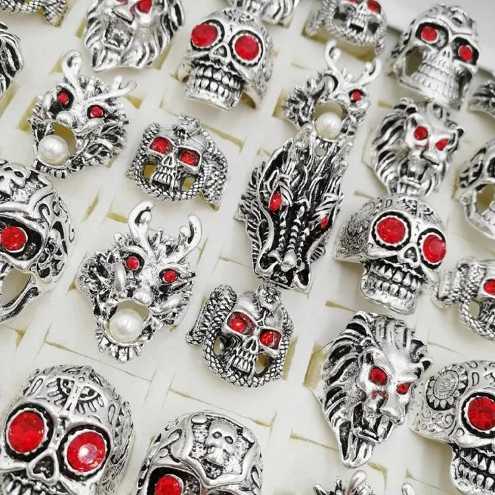 Pack Of 2 Mix Gothic Skull Rings for Men Women Metal Rock Punk Crystal