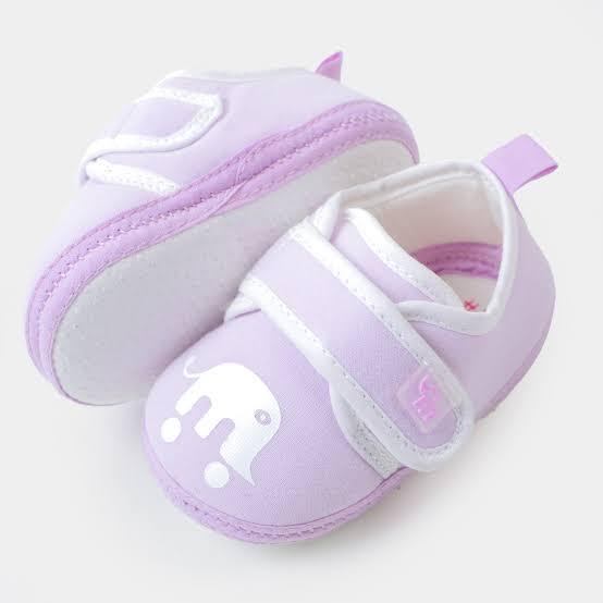 High%20Quality%20New%20born%20baby%20shoes%20for%20girls%20and%20boys%20for%20babies%20Multi%20color%20in%20Random%20Design%20-%20Image%203