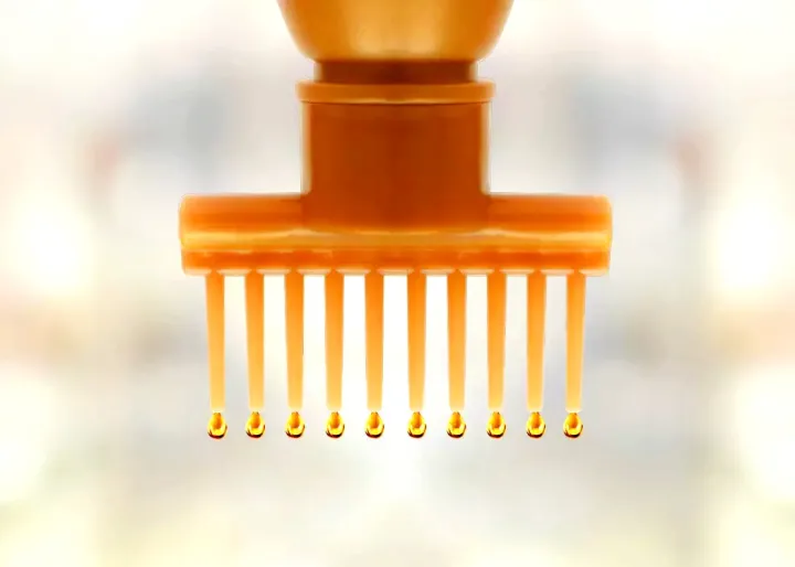 Pack%20of%203%20%7C%20Hair%20Oil%20Bottle%20With%20Comb%20%7C%20Best%20For%20Dandruff%20&%20Hair%20Fall%20%7C%20Anti%20Lice%20Comb%20%7C%20Imported%20Multipurpose%20Applicator%20%7C%20-%20Image%203