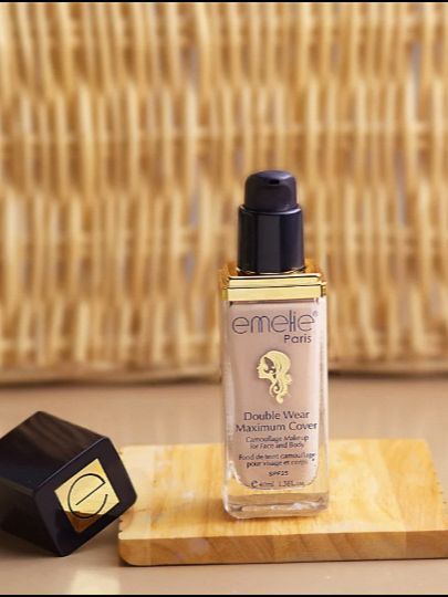 Emelie%20Double%20Wear%20&%20Maximum%20Cover%20Liquid%20Foundation%20%E2%80%93%20Full%20Coverage,%20Waterproof%20&%20Long-Lasting%20Makeup%20Base%20-%20Image%202