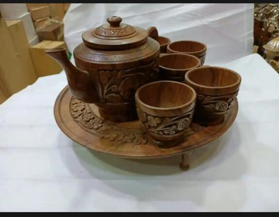 Creative%20Wooden%20Tea%20Set,%20Wooden%20Handicraft%20Tea%20Cup%20Teapot%20Set,%20Carving%20wooden%205%20Cup%20and%20kettle%20Set.%20-%20Image%204