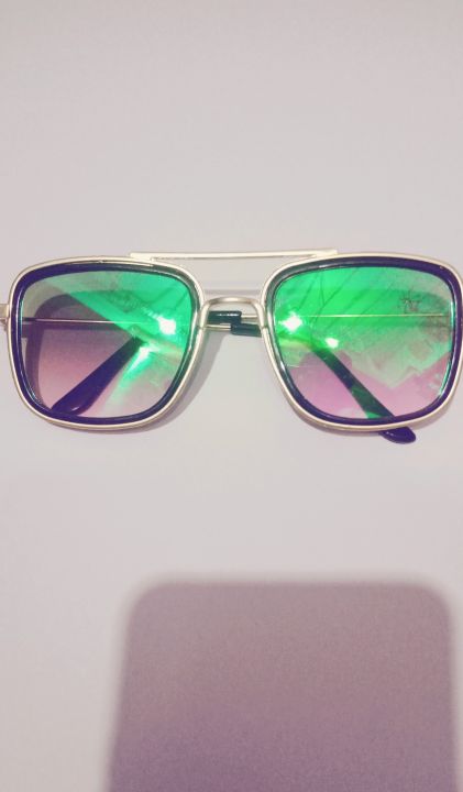 Beautiful glasses Fashion unisex boys and girls   Sunglasses / bas