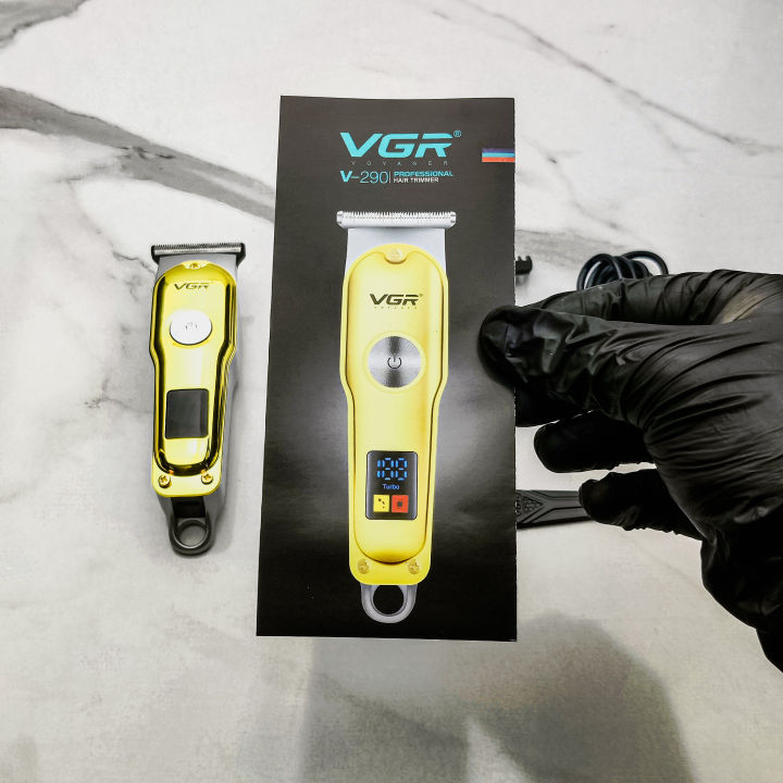 VGR%20V-290%20Professional%20Hair%20Clipper%20%7C%20LED%20Display%20%7C%20120min%20Runtime%20%7C%20Zero-Gap%20T-Blade%20%7C%20USB%20Rechargeable%20Trimmer%20for%20Men%20-%20Image%204