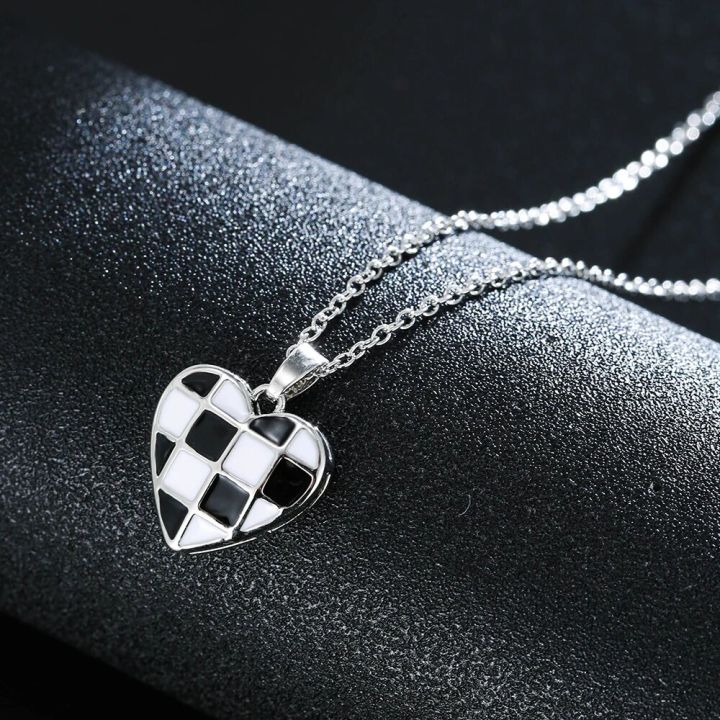 Emmaya Hot Sale Necklace Charming Heart Shape Design Ingenious Jewelry Bridal Wedding Party Fashion Dress-Up/Heart Neclace/Heart locket/For gift
