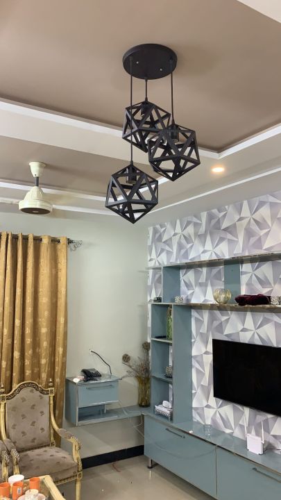 Black%20Diamond%20Metal%20Chandelier%20-%20Image%203