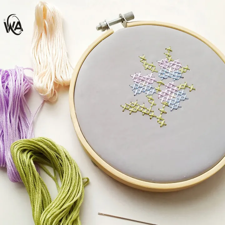 Pack%20of%202%20Embroidery%20Frame%20%7C%20Embroidery%20Hoop%20Wooden%20Frame%20-%20Image%209