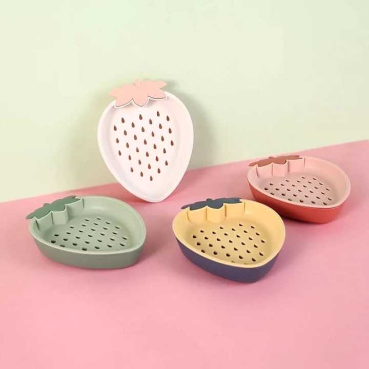 M/1 PC Strawberry Shape Soap Tray /Soap Bar Holder,Cute Strawberry Shaped Soap Dish, Self Draining Soap Tray for Bathroom, Shower, Kitchen
