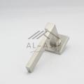 Yale Door Lock and Handle 2837. 