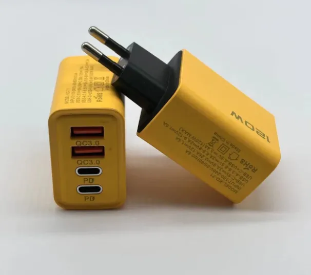 120W%20fast%20charging%20charger%20cross-border%20dedicated%20dual%20USB%20+%20dual%20Type-c%20multi-port%20US%20and%20European%20PD%20charger%20-%20Image%203