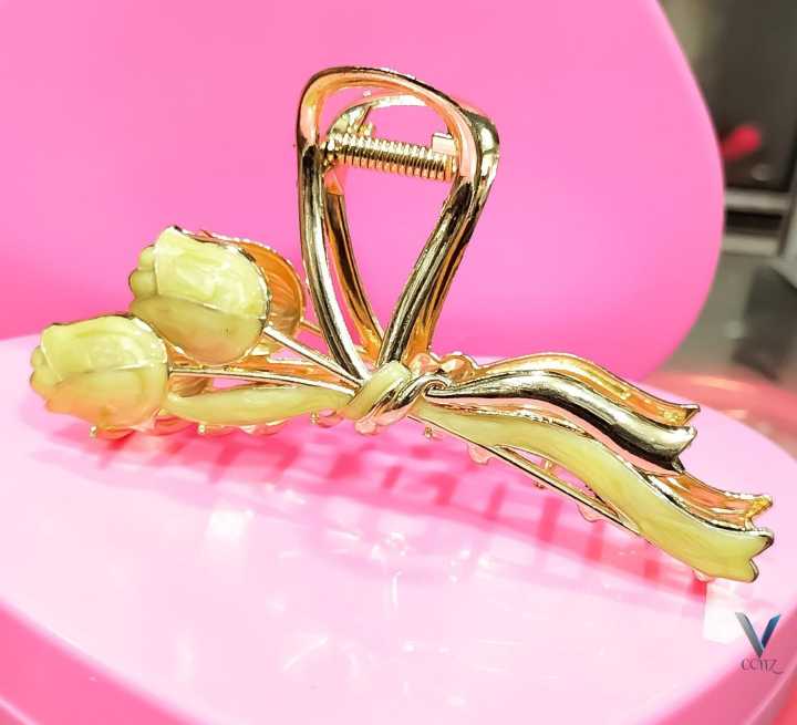Fancy Big Size Metal Catchers