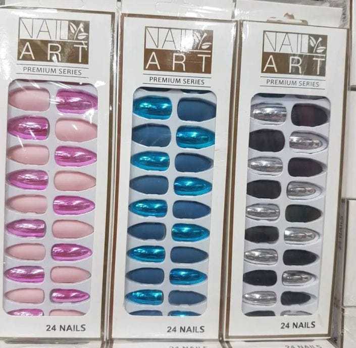 24%20Pcs%20Artificial%20Nails%20colour%20Full%20for%20Girls,%20No%20Required%20Glue%20-%20Image%207