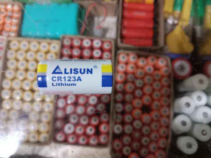 CR123A%20Lithium%20Battery%20Cell%20LISUN%20Brand%20-%20Image%203