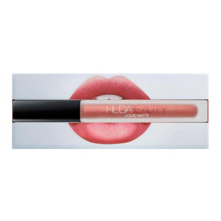 Cheeks Pakistan - Huda Beauty Matte Lipstick Socialite