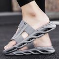 Slippers men 2020 summer new trend boys non-slip deodorant soft bottom sandals and slippers flip-flo2020. 