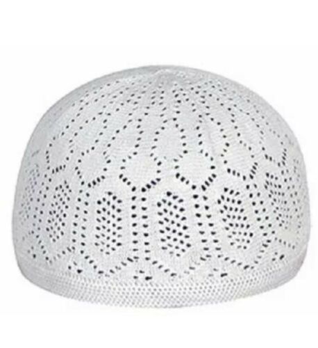 Pack%20of%201%20Knitted%20Prayer%20Cap%20-%09Namaz%20Cap%20for%20men-Pakistani%20prayer%20cap%20-%20Image%204