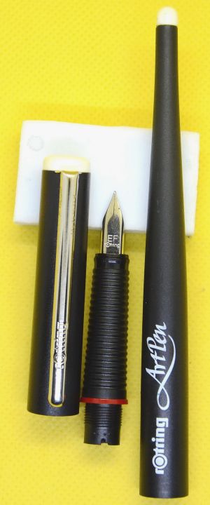rOtring%20Fountain%20Pen,%20ArtPen,%20Sketch,%20Extra%20Fine%20Nib%20for%20Lettering%20Drawing%20and%20Writing%20-%20Image%206