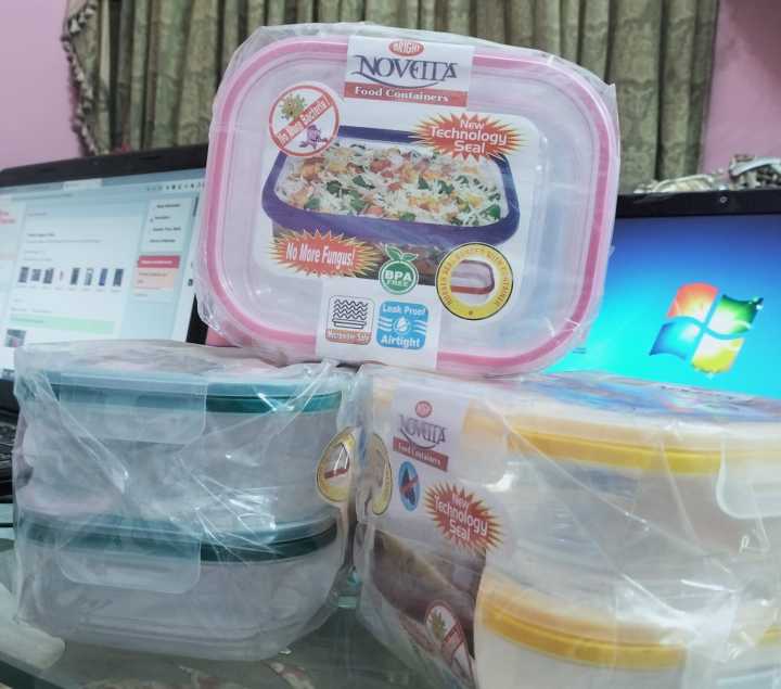 Plastic%20Container%20Set%20for%20Kitchen%20Use/%20Storage%20box%20%20with%20lids%20-%20%20Airtight%20Leak%20Proof/Microwave%20saves/%20Easy%20Snap%20Lock%20and%20BPA%20.Free%20Plastic%20Container%20..%20-%20Image%209