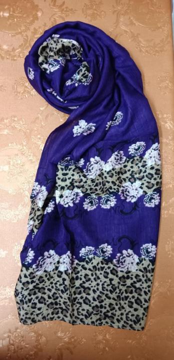 Trendy design Scarves/Hijabs By Hoor Hijab's