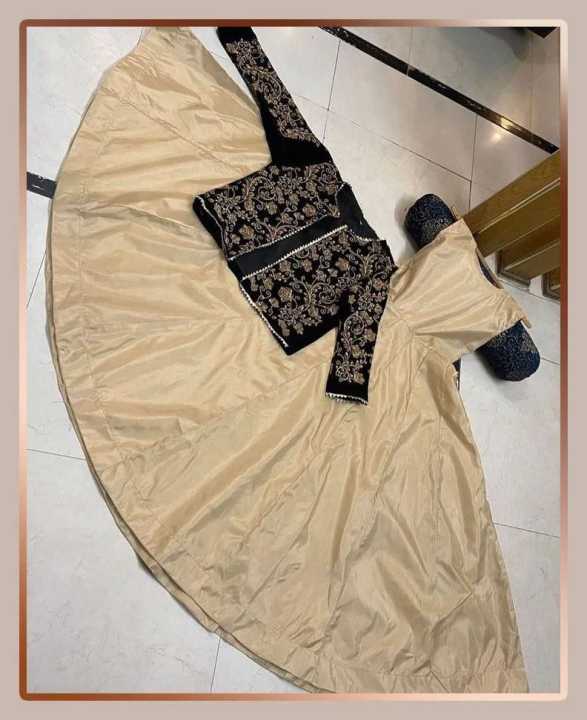 Newly%20Launched%20Maxi%20with%20Embroidered%20Coat%20and%20Kalli%20Sleeves%20%7C%20Stay%20Stylish%20and%20Fashionable%20with%20New%20Arrival%20Maxi%20Dress%20for%20Girls%20with%20Embroidered%20Coat%20%7C%20Silk%20Maxi%20with%20Coat%20Dresses%20for%20Girls%20and%20Women's%20-%20Image%203