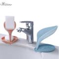 Soap Bar Holder Leaf Shape, Soap Dish with Draining Tray, Decorative Plastic Soap Saver, Soap Box with Suction Cup for Shower Bathroom Kitchen. 