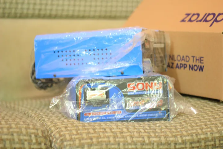 Sony%20Stabilizer%20and%20Voltage%20converter%20220%20to%20110%20Volt%20-%20Image%204