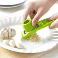 Multi-functional Stainless Steel Garlic Chopper and Cutter Kitchen Hand Tool (1 piece). 