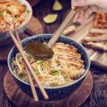 Tortoise Shell Spoon-4 x Ramen Spoon
2 pairs x chopsticks-Wood Brown. 
