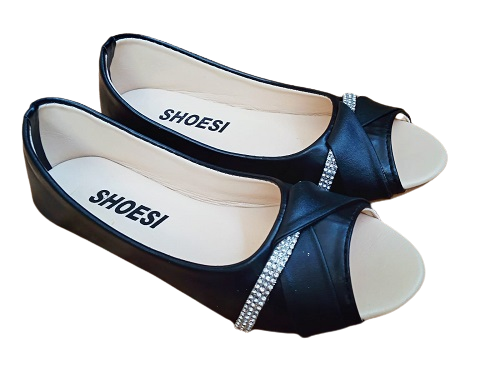 Stylish%20Women's%20Pumps%20in%20White,%20Fawn,%20and%20Black%20-%20Casual%20Comfort%20Wear%20-%20Image%204